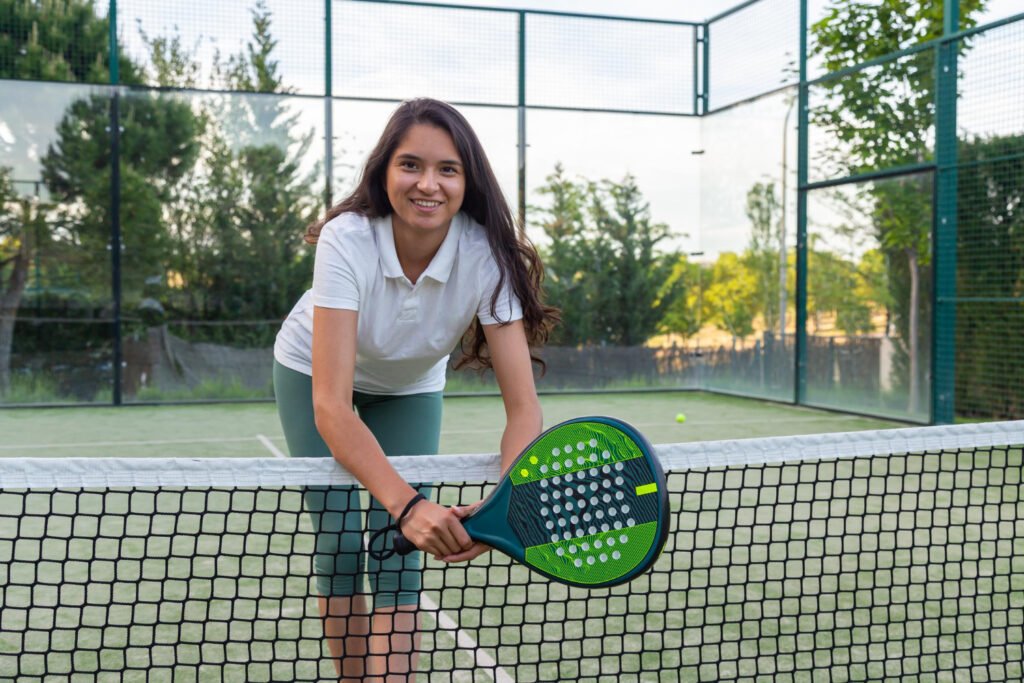 Illustration de la diffusion du padel du Mexique vers l’Espagne et l’Argentine.